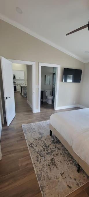 Alluring Luxury Oasis, Modern Comfort & Relaxation Wellington Exterior foto